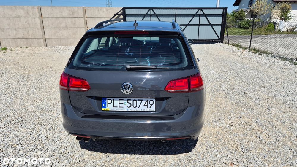 Volkswagen Golf - 33