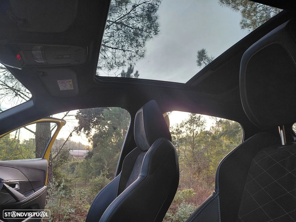 Peugeot e-208 GT Pack - 4