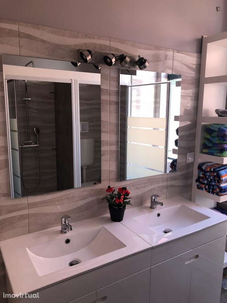 Quarto - localizado em São Sebastião Lisbon - Grande imagem: 2/11