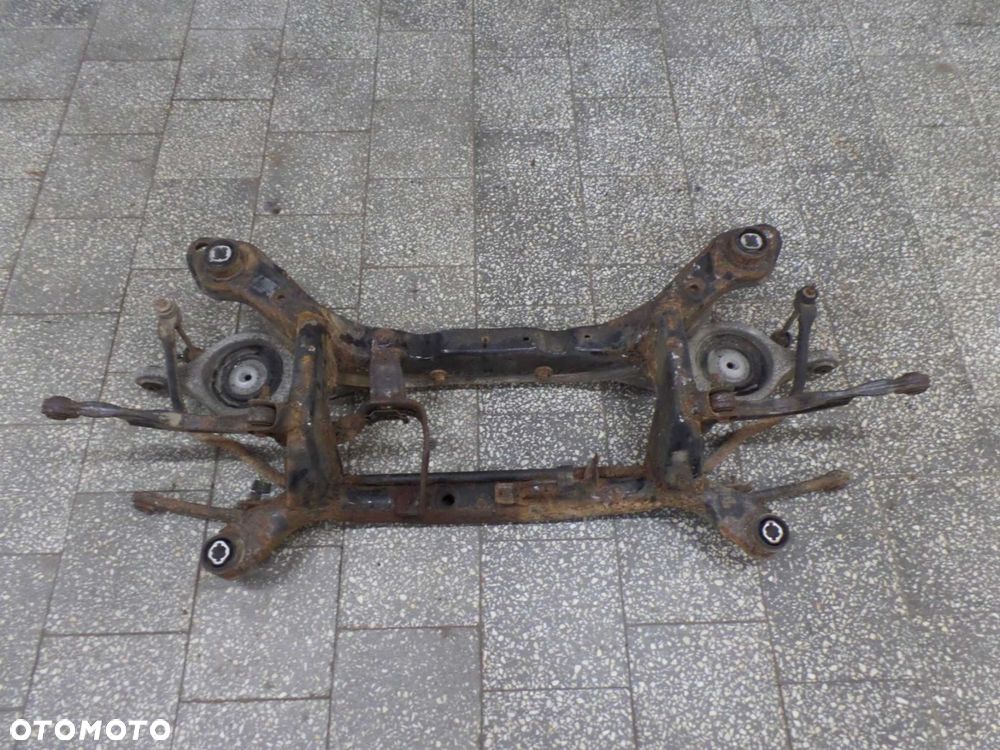 VOLVO V70 III 07-14 WOZEK BELKA SANKI ZAWIESZENIA TYL - 1