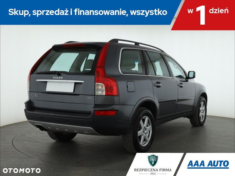 Volvo XC 90 - 7