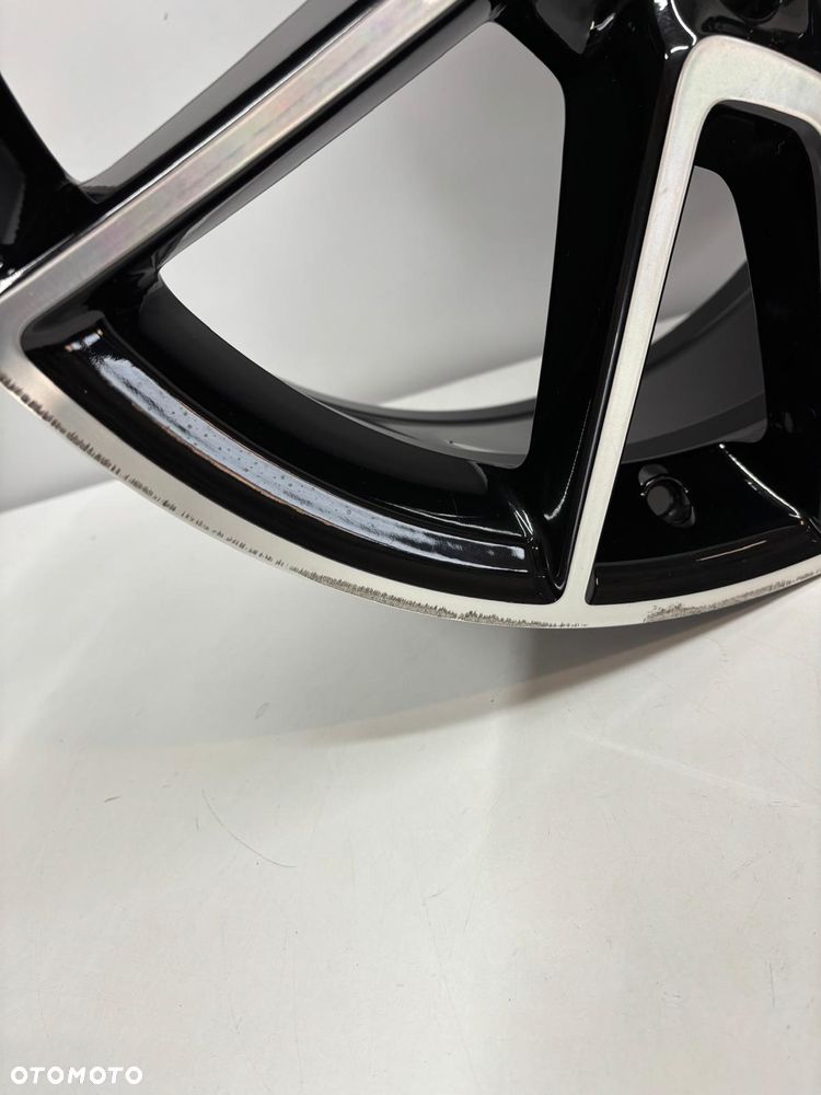 Mercedes C-klasa W205 205 Felga Aluminiowa 7,5J 19" ET44 2054012200 - 4