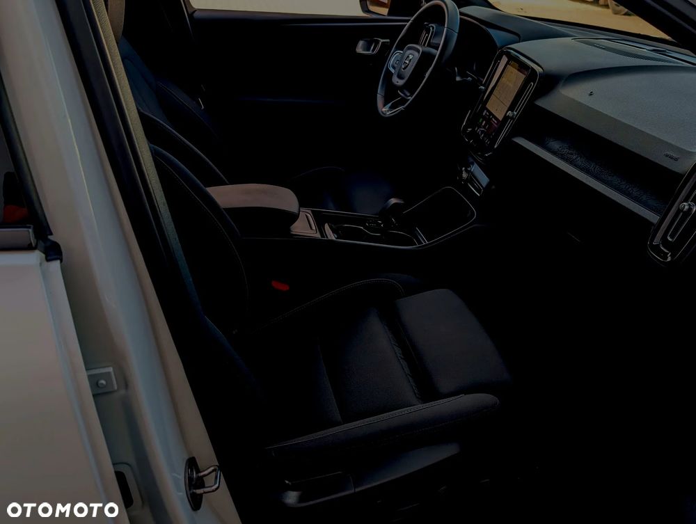 Volvo C40 Recharge Extended Range Ultimate - 19