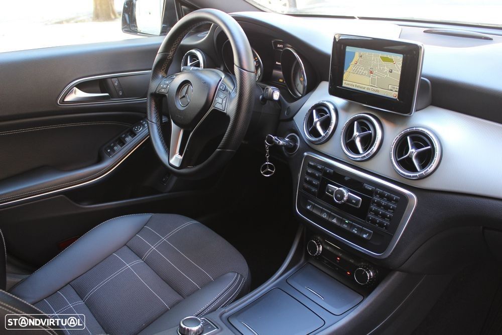 Mercedes-Benz CLA 220 CDI Urban Aut. - 25