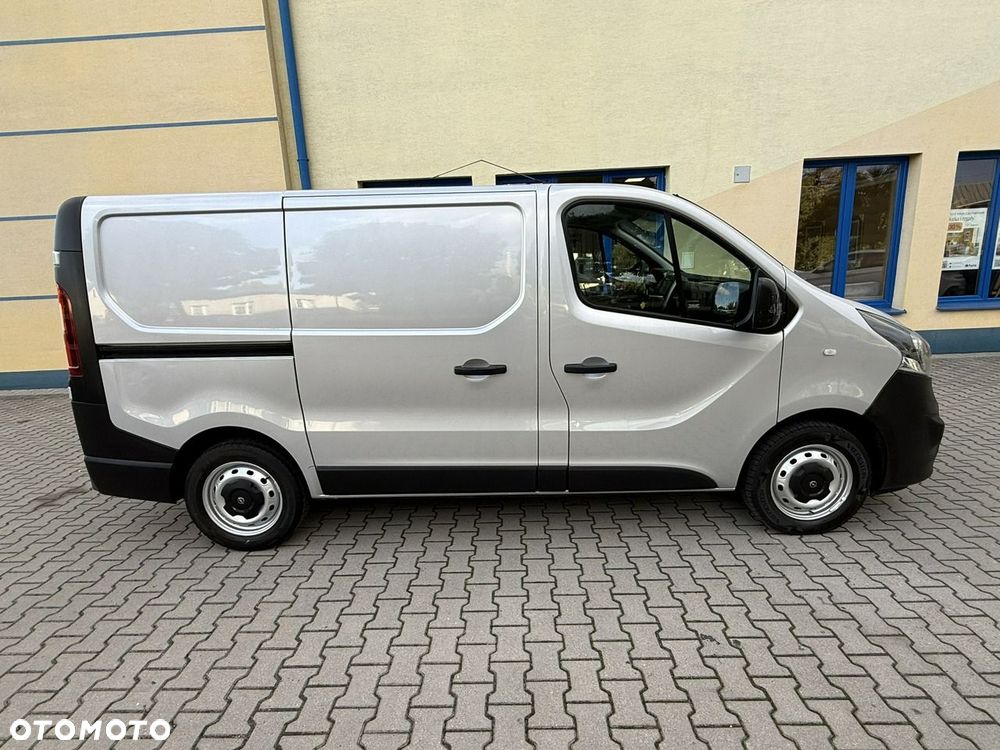 Opel Vivaro - 12