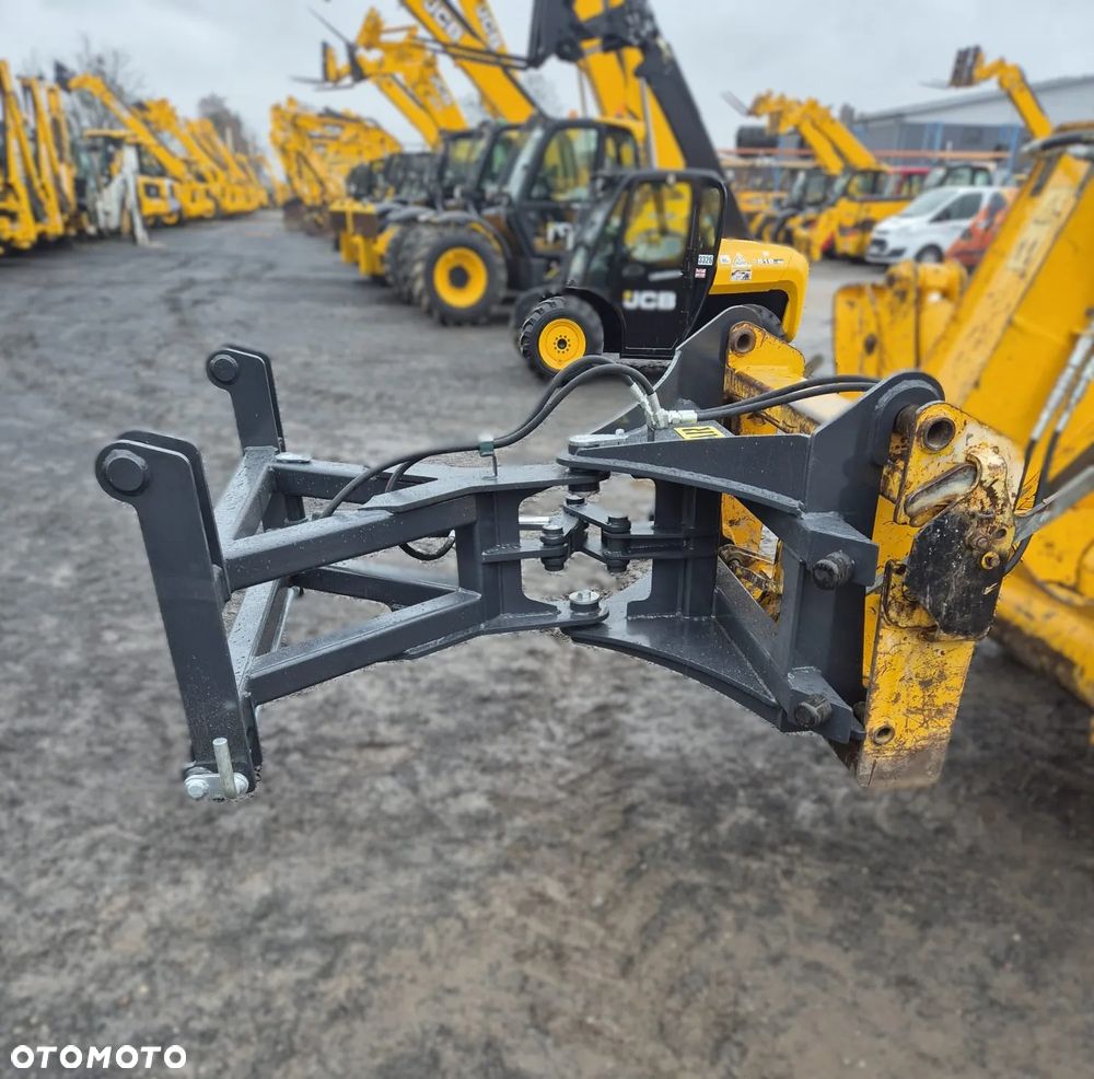 Obrotnica do ładowarki teleskopowej JCB  - sterowana hydraulicznie - 3