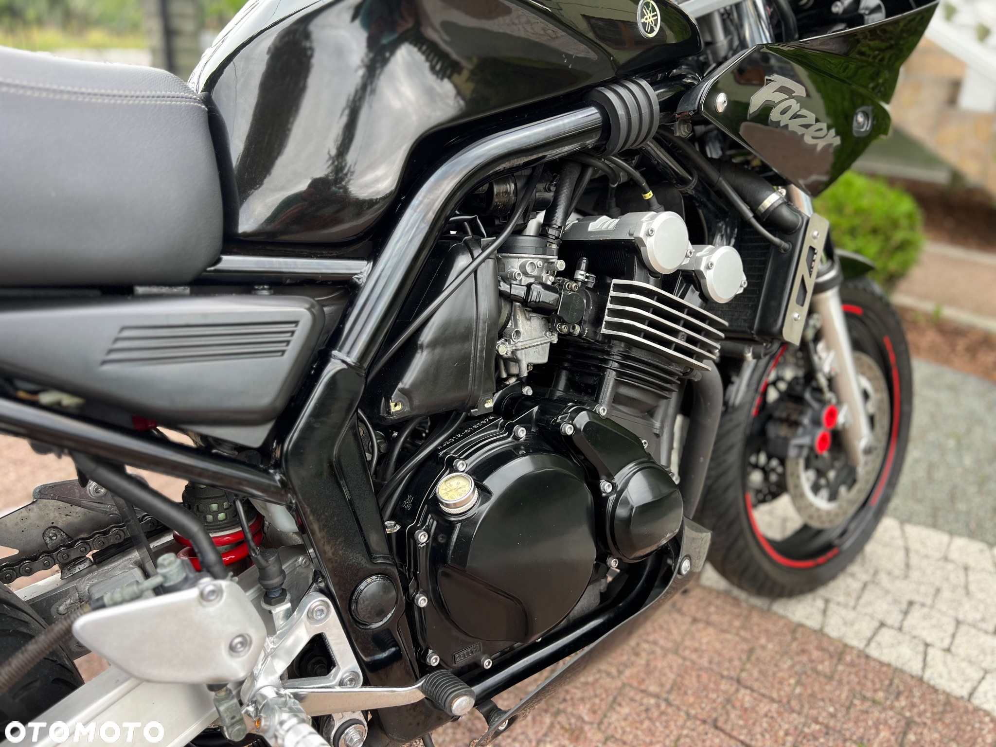 Yamaha FZS - 14