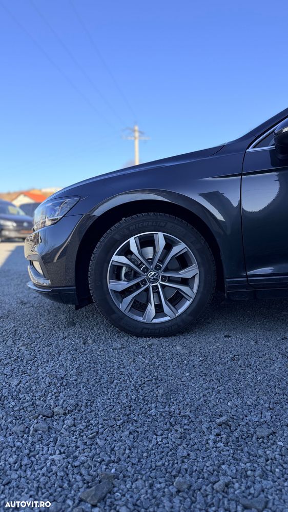 Volkswagen Passat - 9