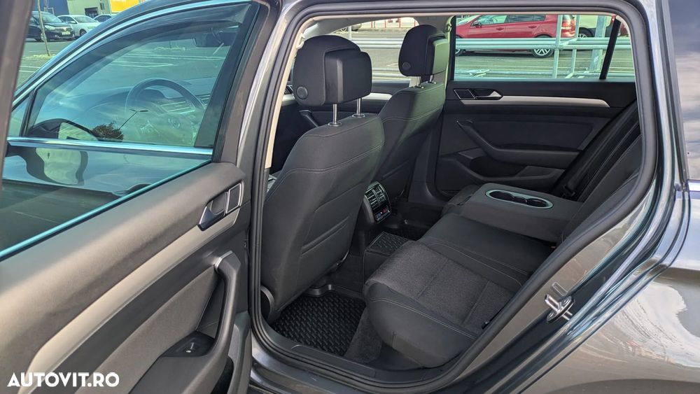 Volkswagen Passat Variant 2.0 TDI DSG Comfortline - 13