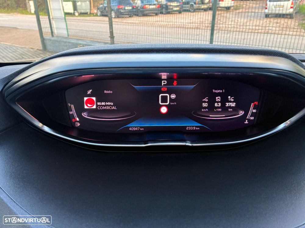 Peugeot 5008 1.5 BlueHDi GT EAT8 - 24