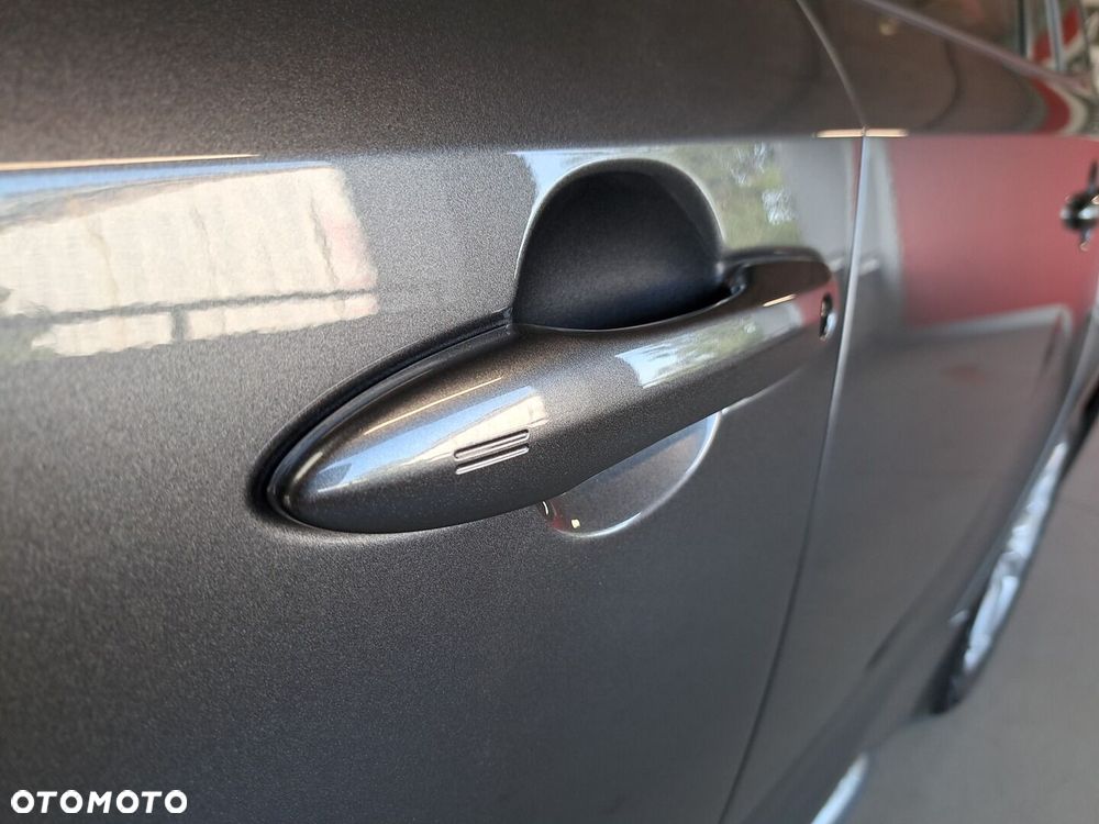 Toyota Corolla 1.8 Hybrid Comfort - 36