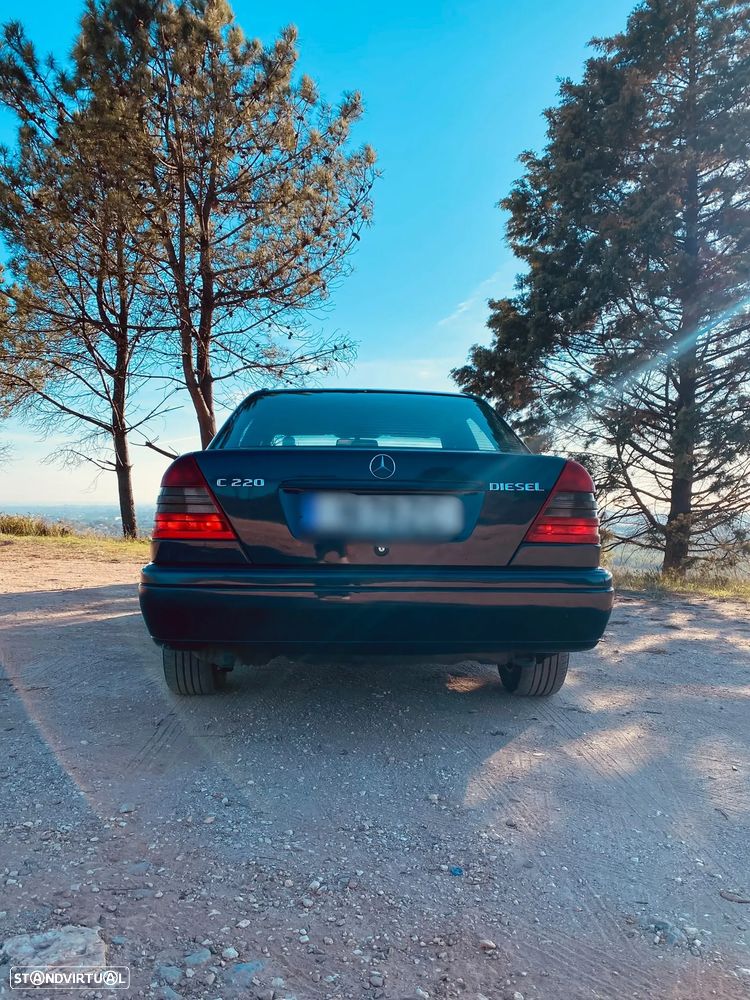 Mercedes-Benz C 220 D - 6