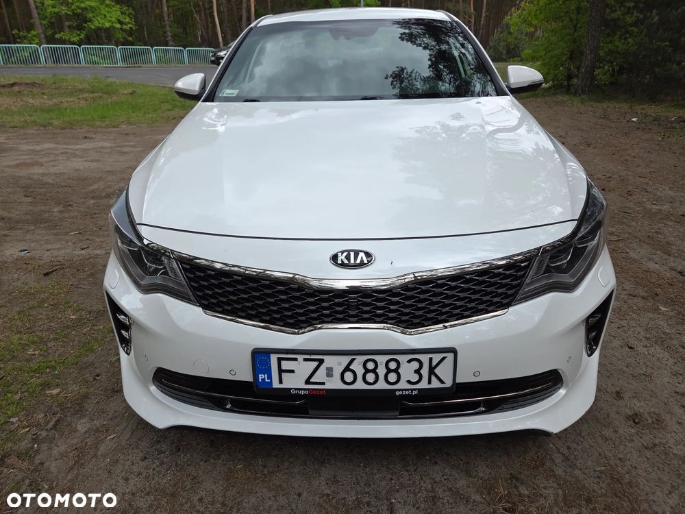 Kia Optima - 24