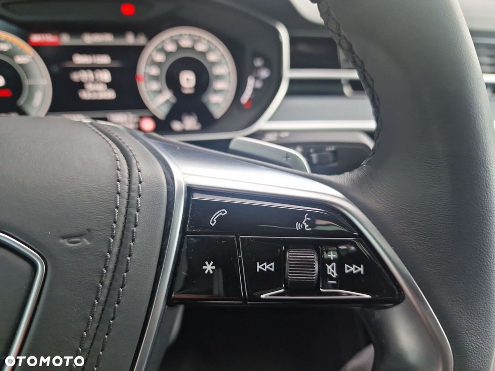 Audi A8 - 21