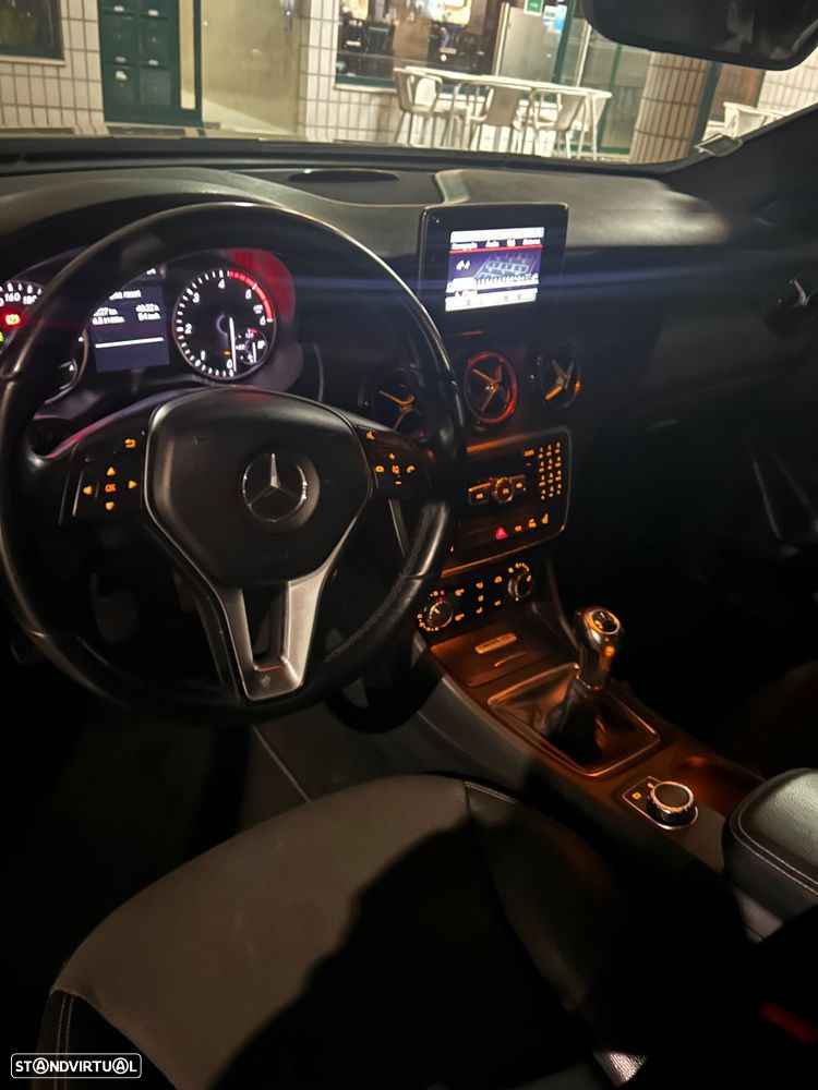 Mercedes-Benz A 180 CDI (BlueEFFICIENCY) - 1