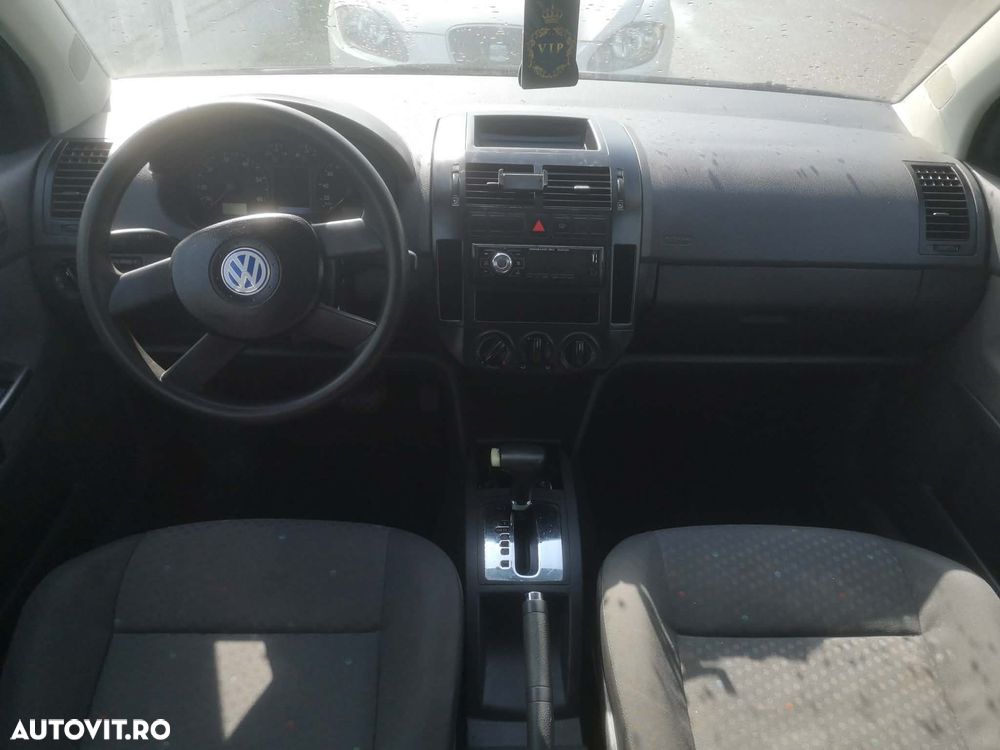Volkswagen Polo 1.4 Attractive Aut - 6