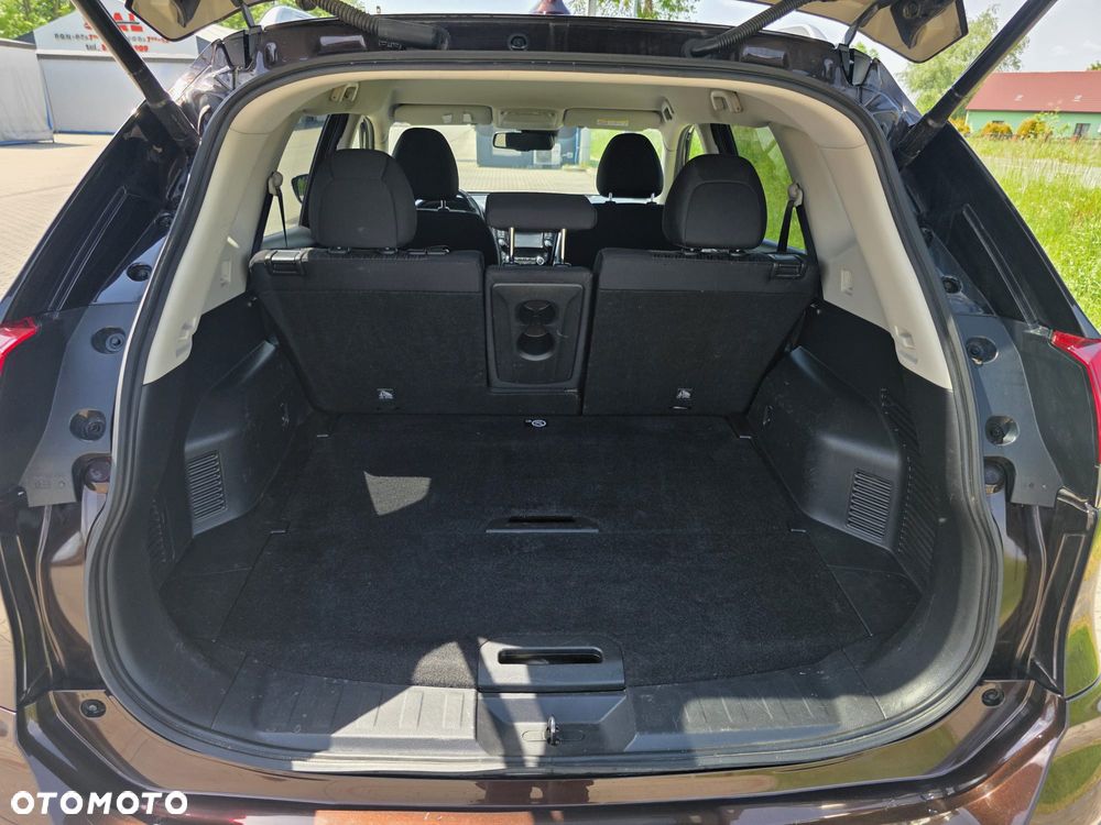 Nissan X-Trail 2.0 dCi ALL-MODE 4x4i Tekna - 17