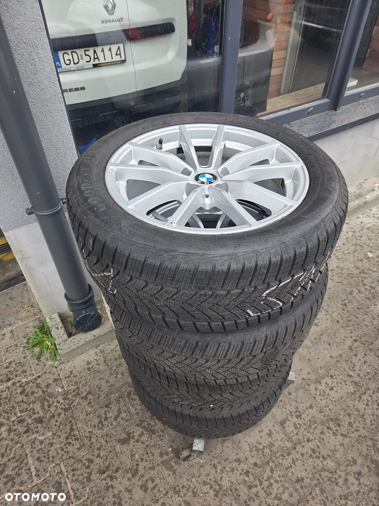 BMW Seria 3 320i xDrive - 29