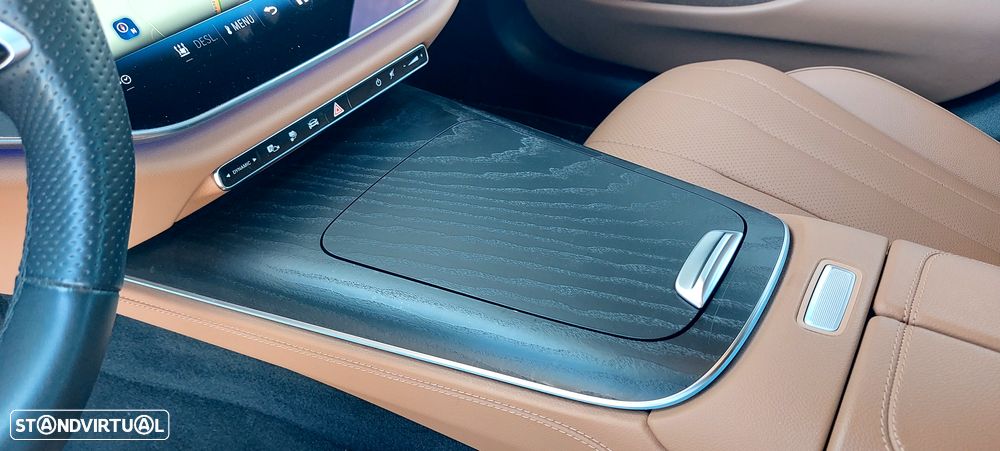 Mercedes-Benz E 300 e AMG Line - 11