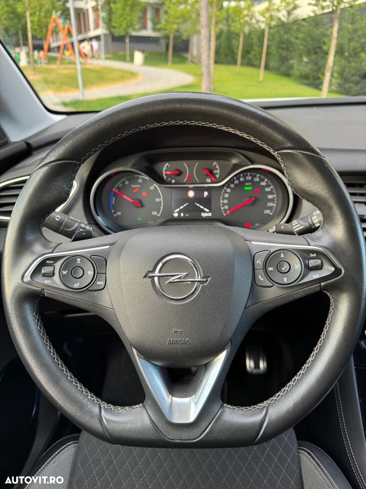 Opel Grandland X 1.6 Turbo Hybrid4 START/STOP Aut. Ultimate - 13