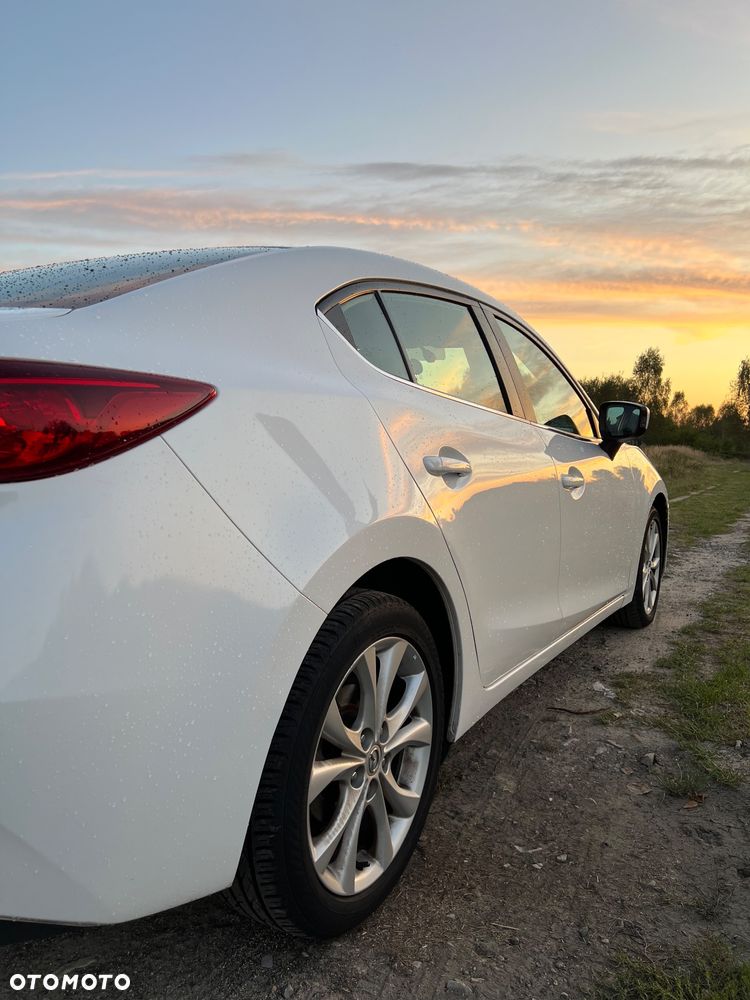 Mazda 3 - 8