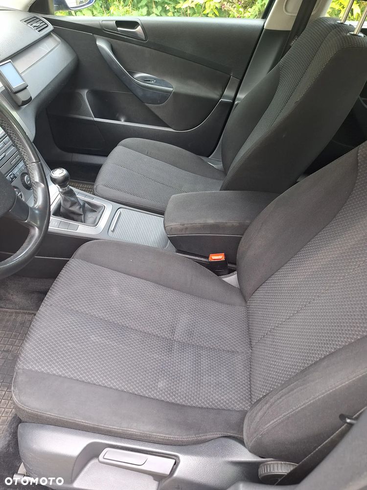 Volkswagen Passat 2.0 TDI DPF Comfortline - 6