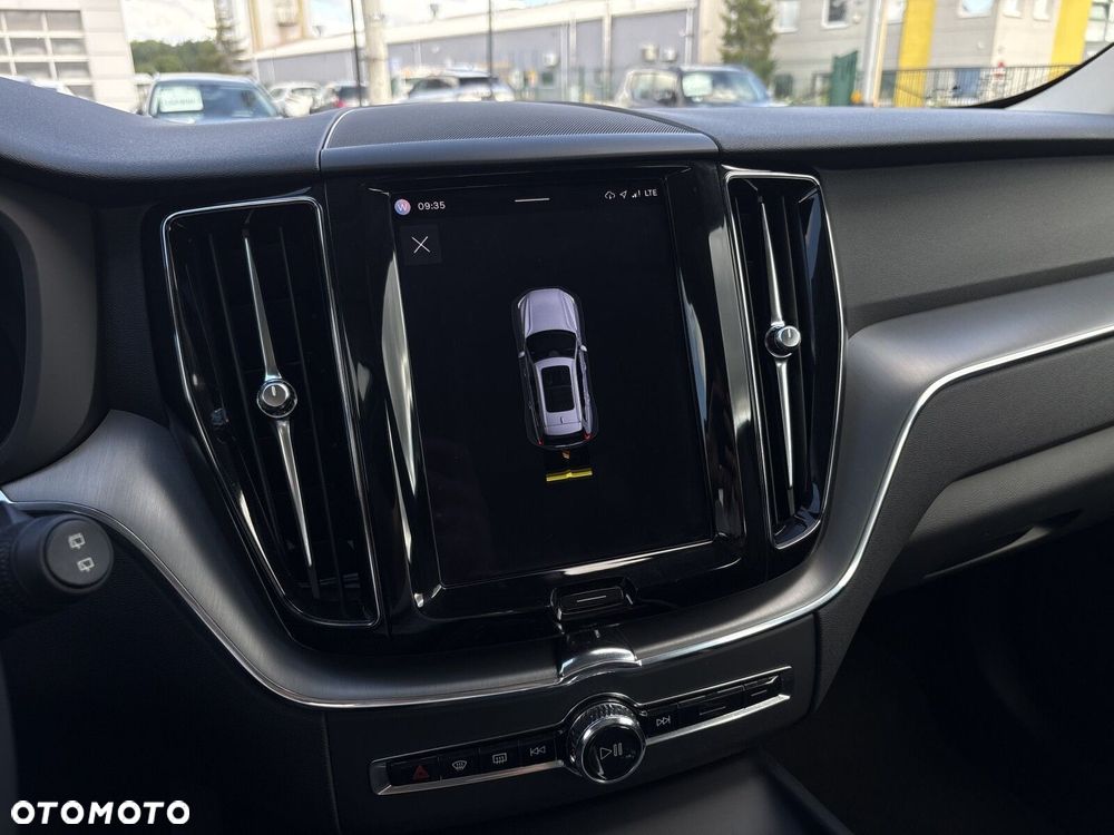 Volvo XC 60 T6 Plug-In Hybrid AWD Inscription - 25