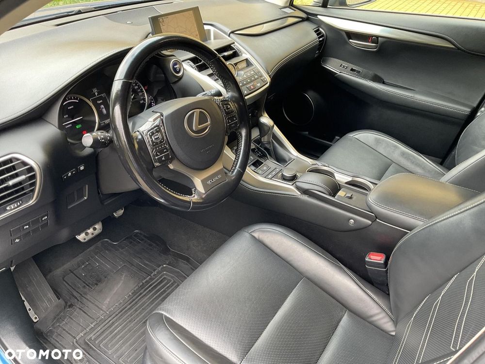Lexus NX 300h Comfort AWD - 10