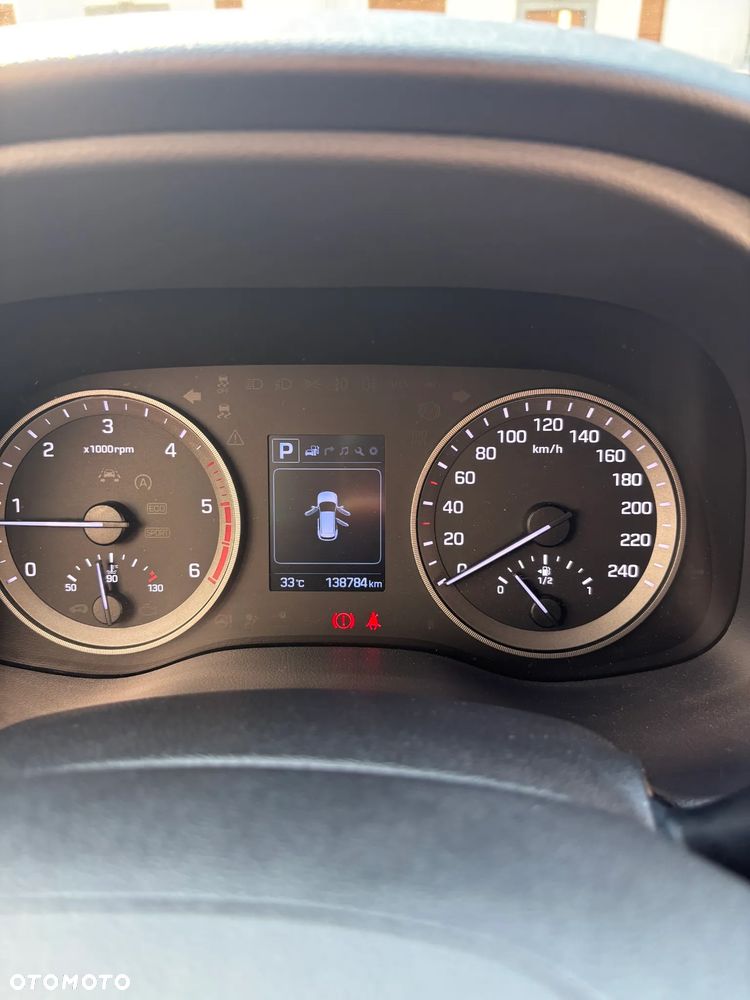 Hyundai Tucson 1.7 CRDI BlueDrive Comfort 2WD DCT - 9