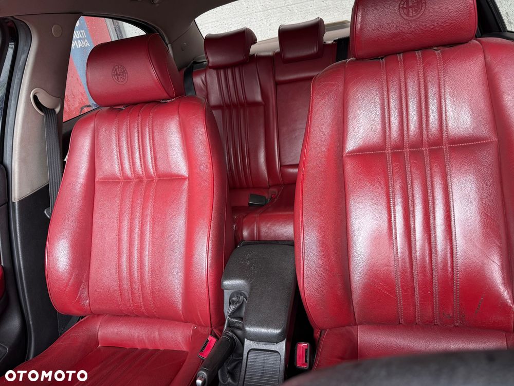 Alfa Romeo 159 1.9 JTDM 8V DPF Distinctive - 16