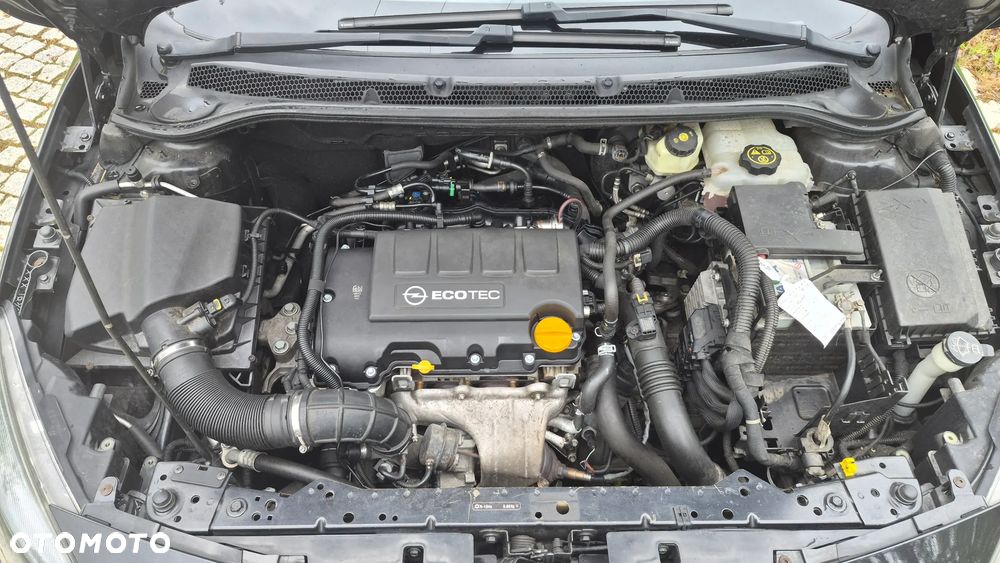 Opel Astra 1.4 T Cosmo - 20