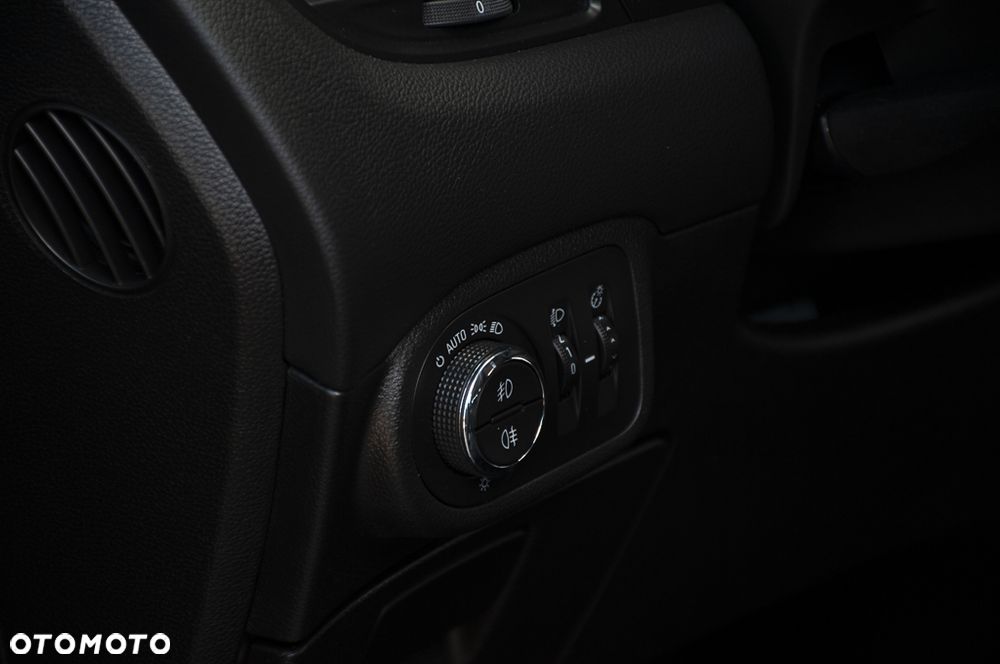 Opel Zafira 2.0 D (CDTI ecoFLEX) Start/Stop Active - 20