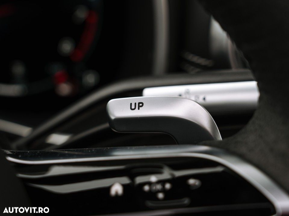 Mercedes-Benz SL - 28