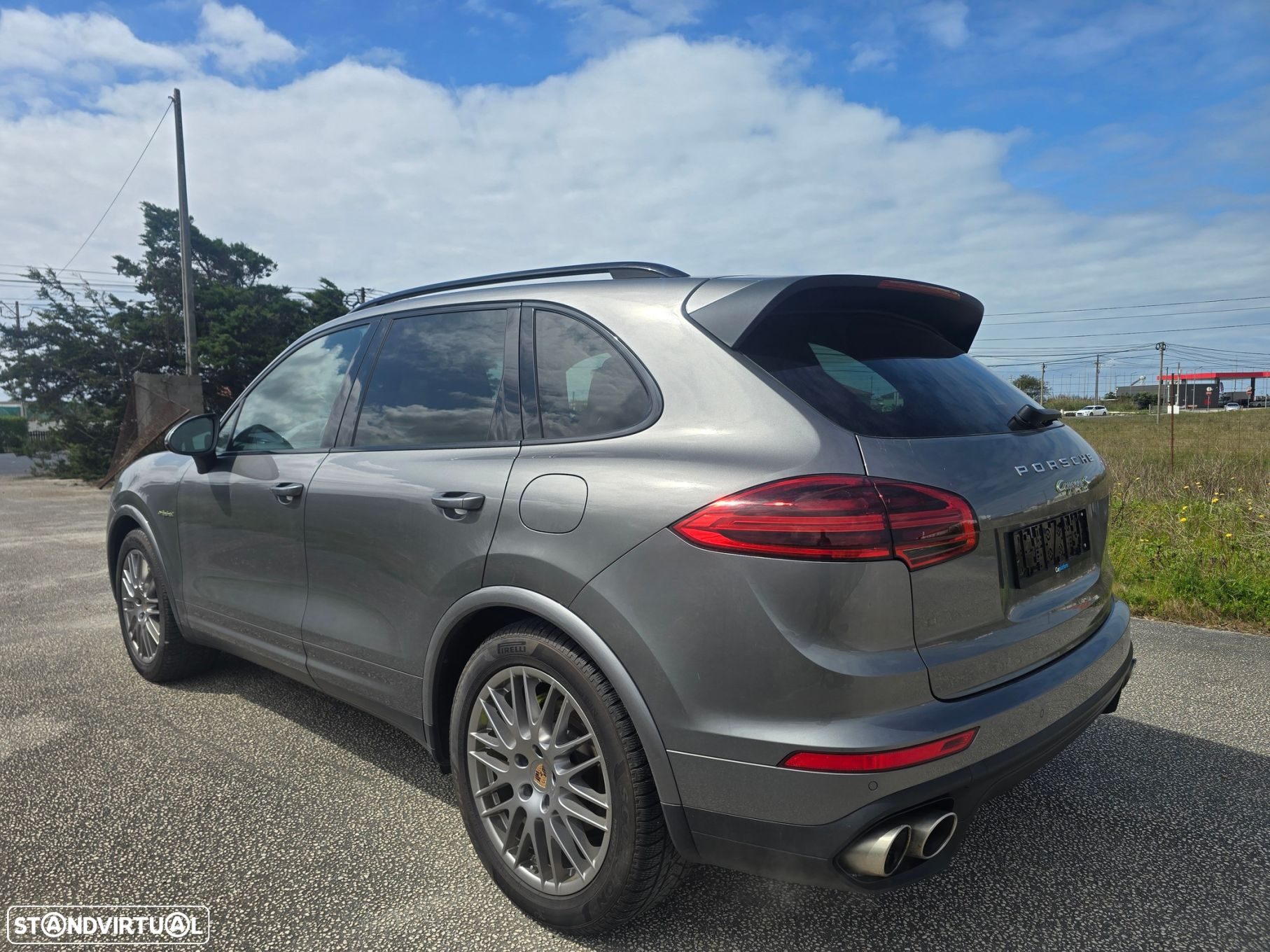 Porsche Cayenne S Hybrid - 10