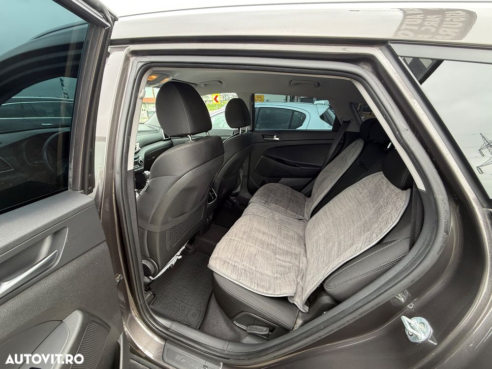 Hyundai Tucson 1.6 GDI 2WD 6MT Style - 11