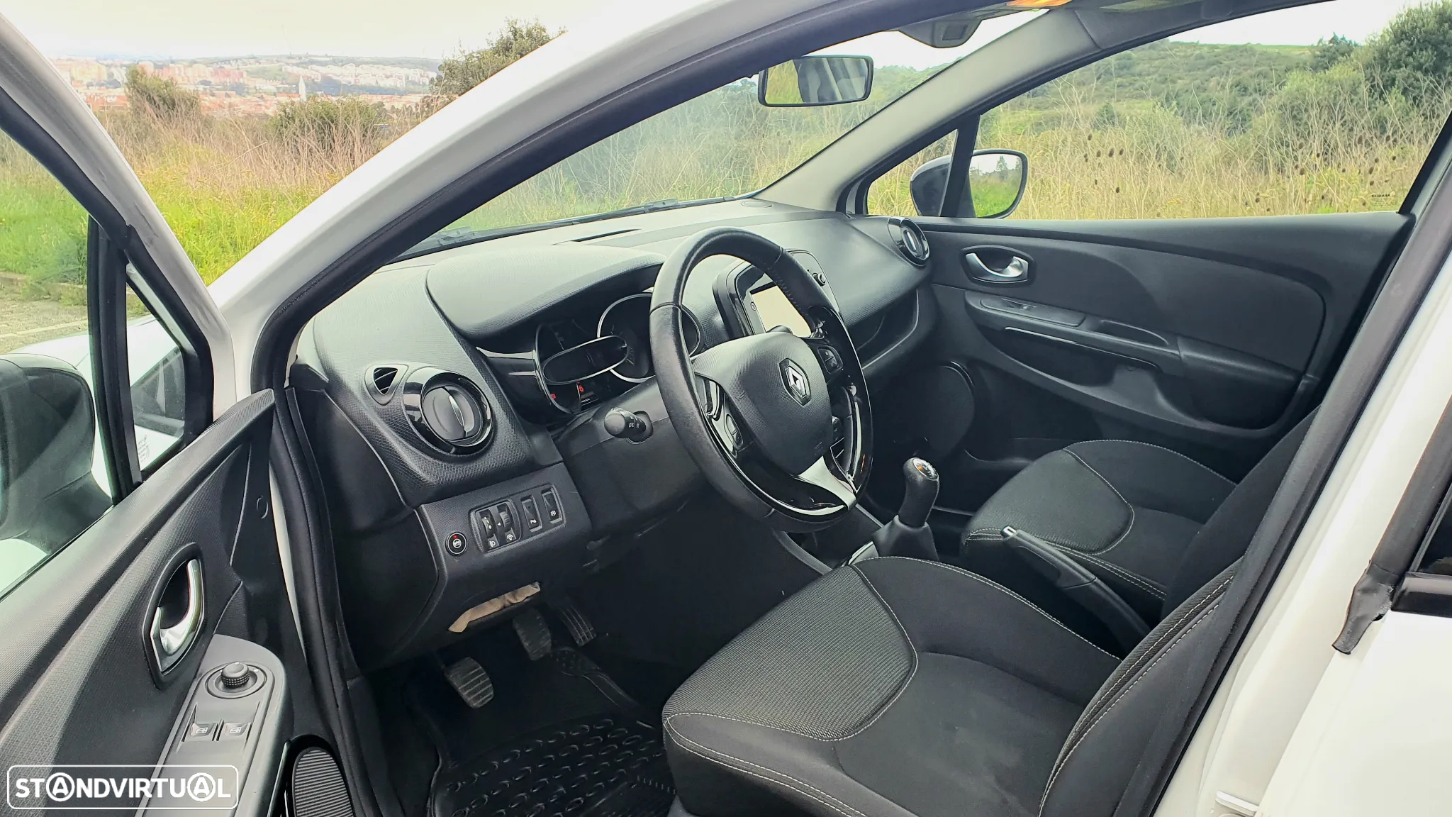 Renault Clio 0.9 TCE Dynamique S - 14