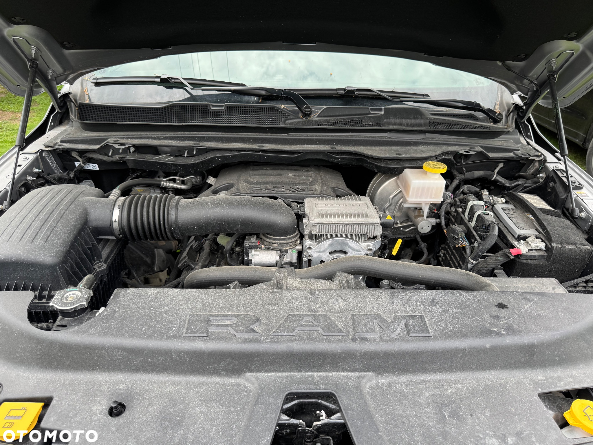 Dodge RAM 1500 5.7 4x4 - 7