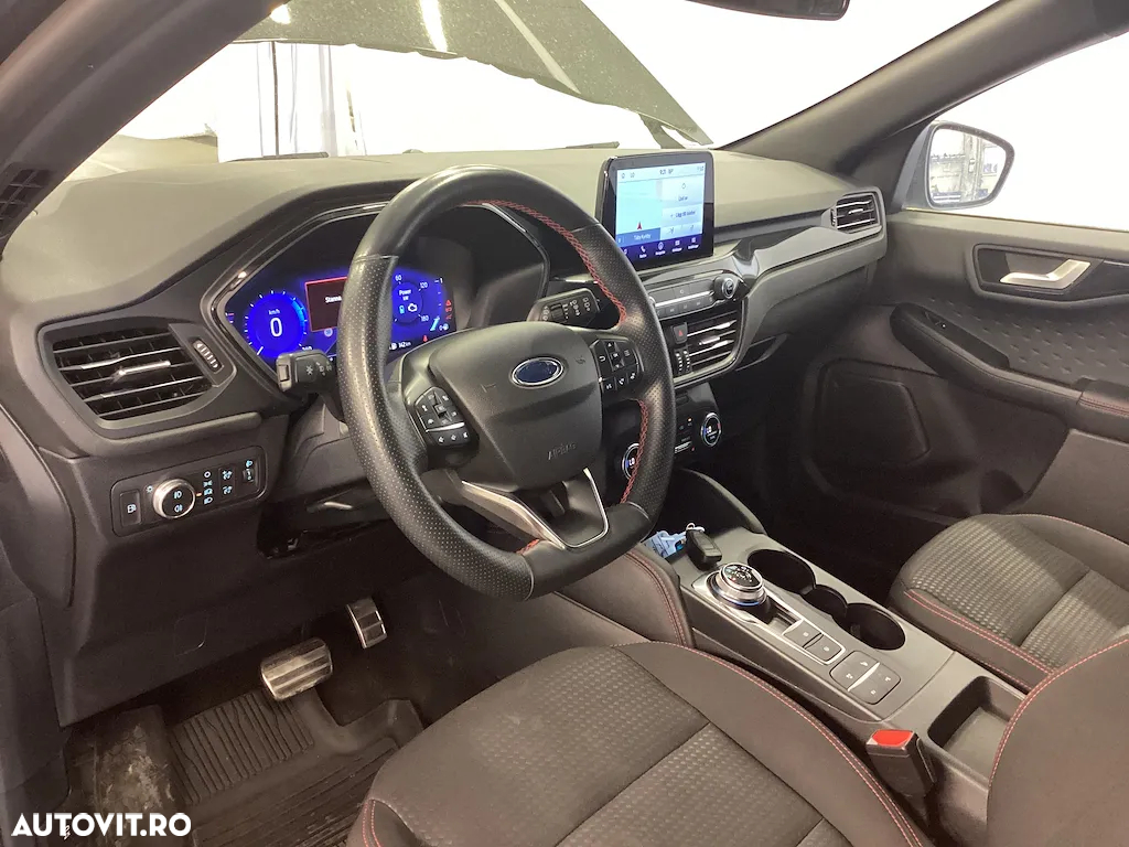 Ford Kuga - 3