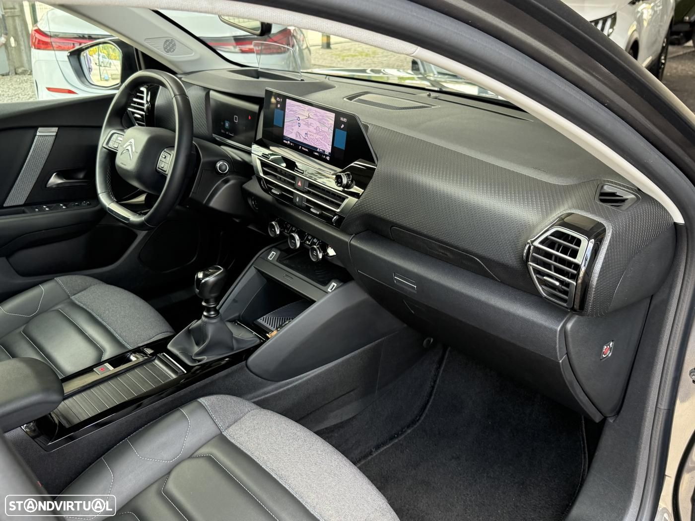 Citroën C4 1.2 PureTech Shine - 41