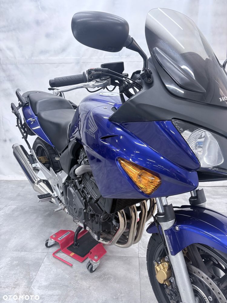 Honda CBF - 10