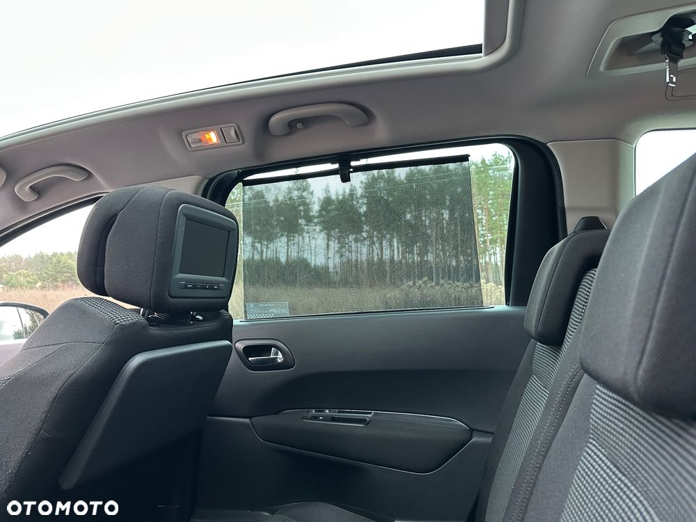 Peugeot 5008 HDI FAP 150 Family Plus - 19