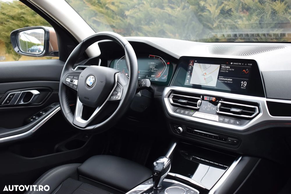 BMW Seria 3 320d Aut. Sport Line - 13