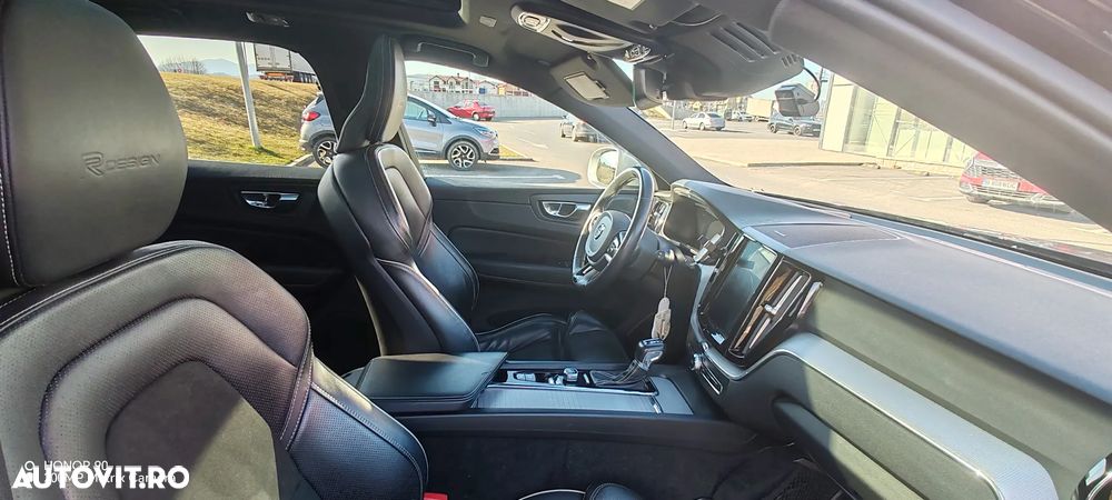 Volvo XC 60 D4 AWD R-Design - 4