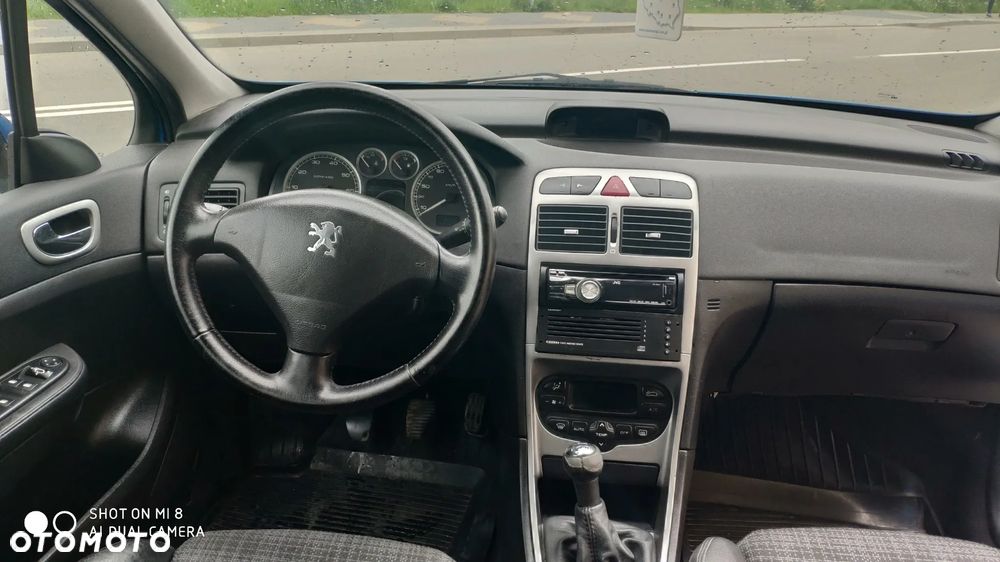 Peugeot 307 2.0 Premium - 7