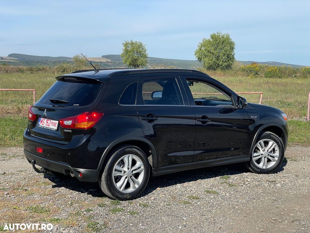 Mitsubishi ASX - 5