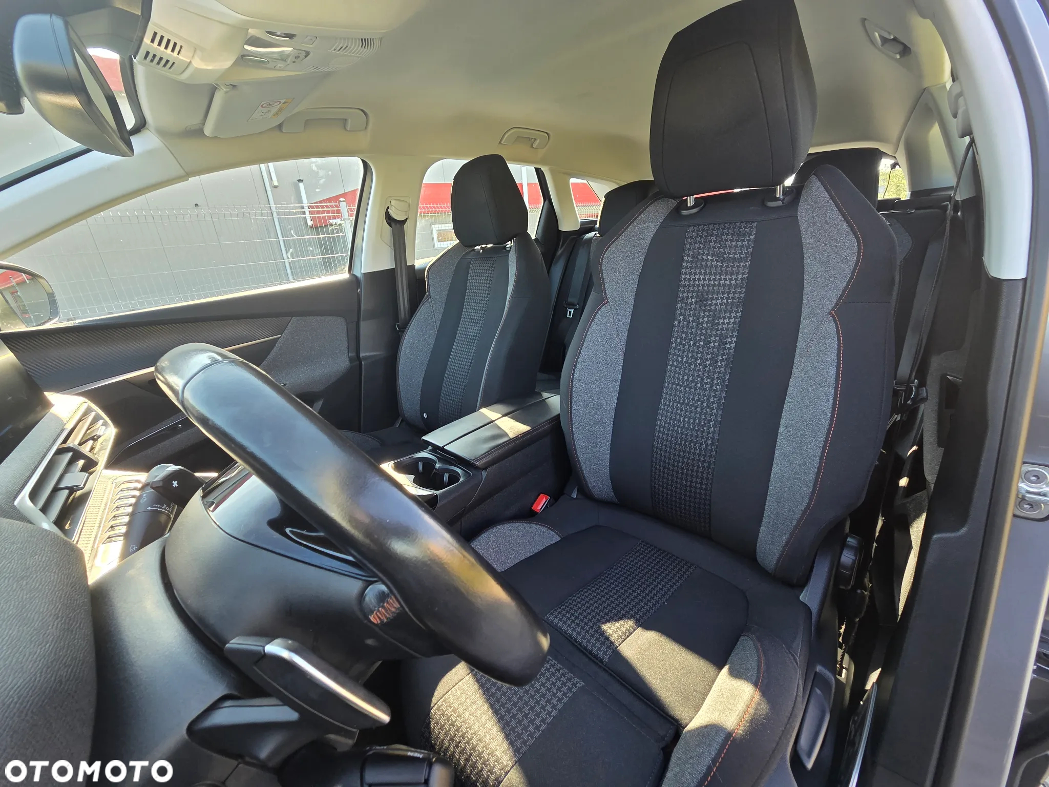 Peugeot 3008 BlueHDi 120 EAT6 Stop & Start Business Line - 23