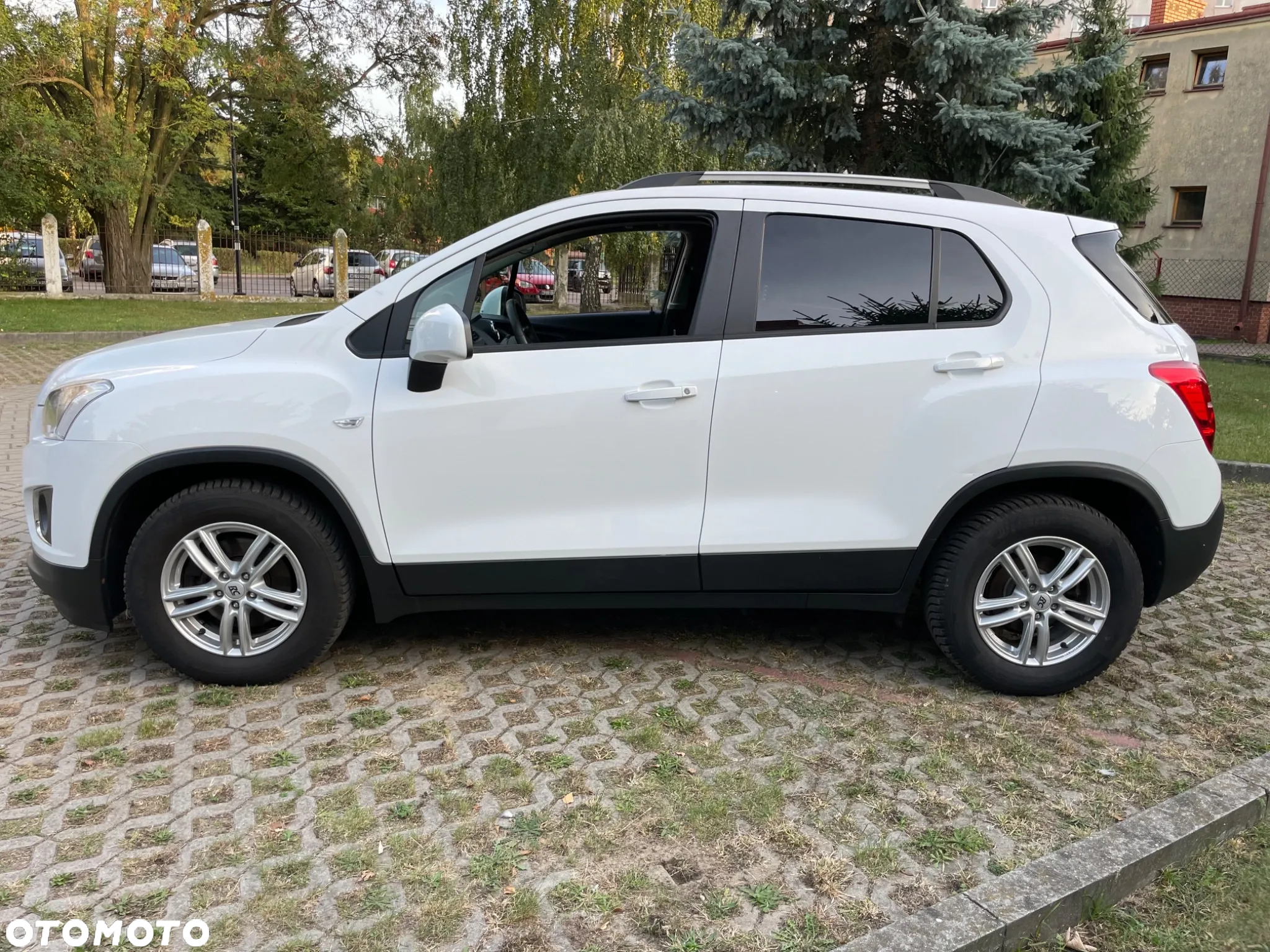 Chevrolet Trax 1.4T AWD LS - 4