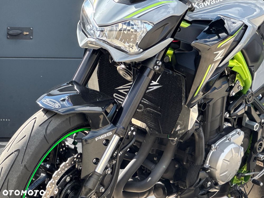 Kawasaki Z 900 - 26