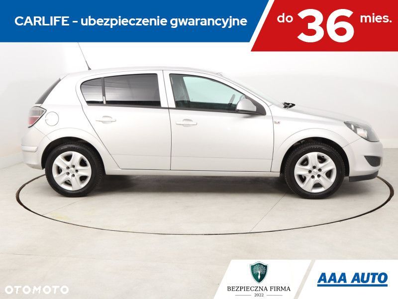 Opel Astra - 8
