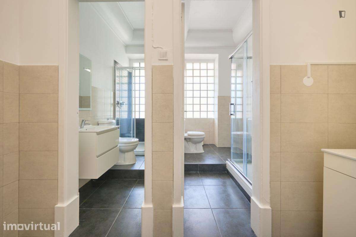 Quarto - localizado em Saldanha Lisbon - Grande imagem: 2/46
